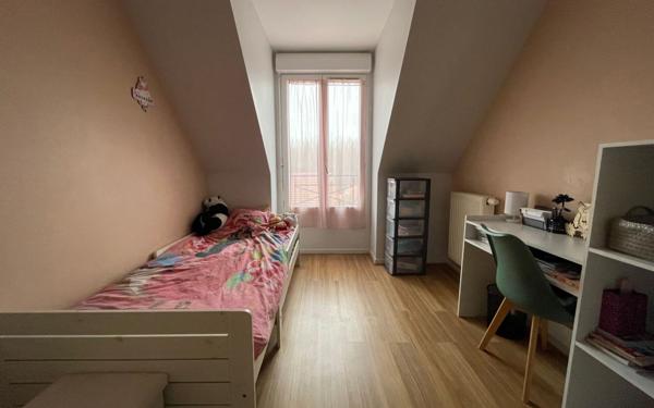 Maison à vendre    5 pièces • 90,02 m2 Torcy