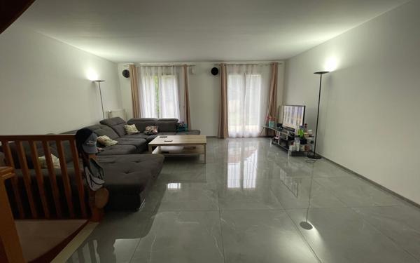 Maison à vendre    5 pièces • 90,02 m2 Torcy