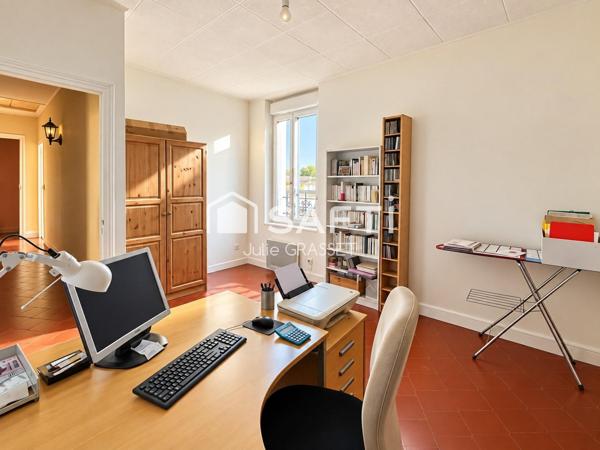 Maison de ville – Grand garage – Secteur Pont Vieux