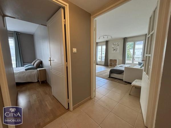 Appartement à vendre 2 pièces 53m² Saint-Cyr-sur-Loire (37540)
