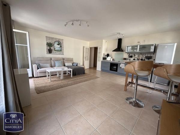 Appartement à vendre 2 pièces 53m² Saint-Cyr-sur-Loire (37540)