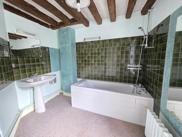 Maison 3 chambres avec grand garage proche Trilport