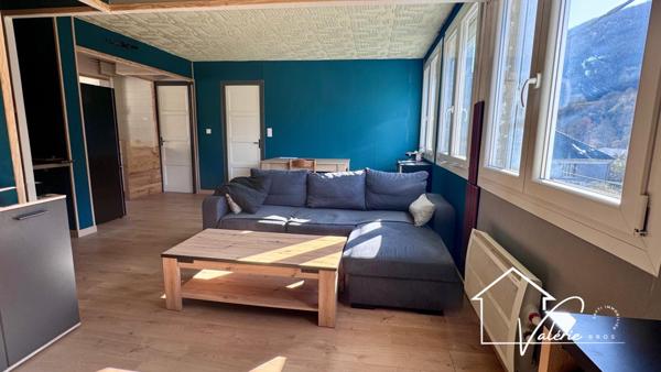 Lumineux appartement avec garage, cave et terrain à Massiac