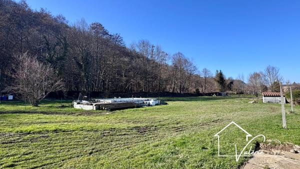 Lumineux appartement avec garage, cave et terrain à Massiac