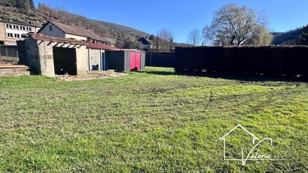 Lumineux appartement avec garage, cave et terrain à Massiac