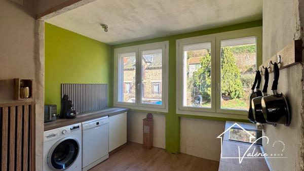 Lumineux appartement avec garage, cave et terrain à Massiac