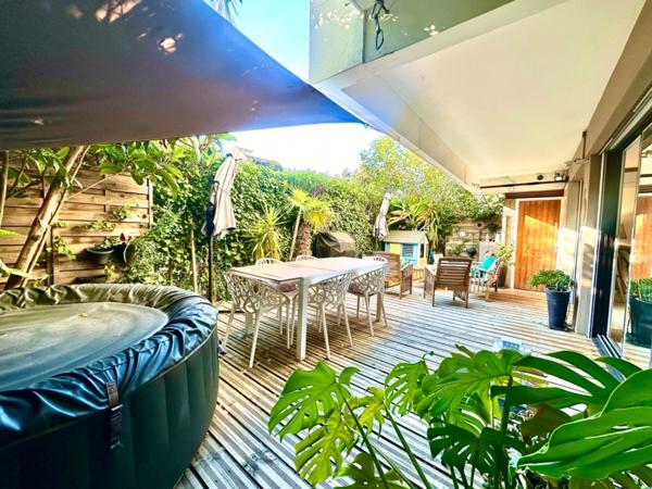 Marseille 8ème, Saint Anne, T4 Traversant de 90m2 + Jardin-terrasse de 40m2+ Atelier + Cave