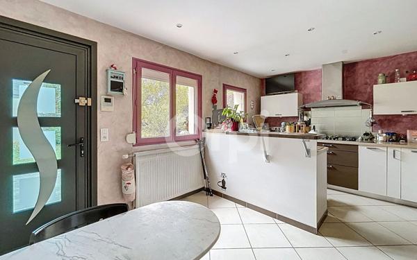 Maison à vendre    6 pièces •  Clermont