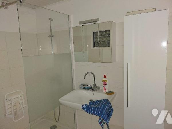 PLEIN CENTRE DE LA GARNACHE - MAISON A RENOVER - 105 M²