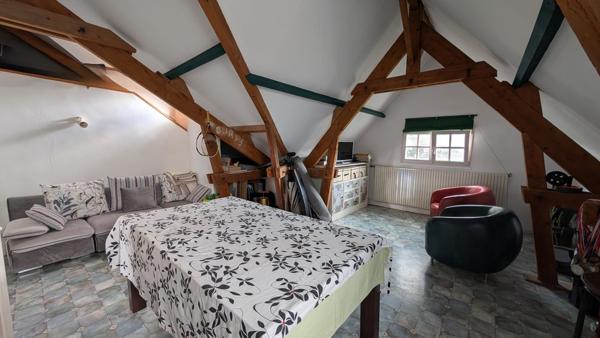Maison Individuelle de 5 chambres et sous-sol total