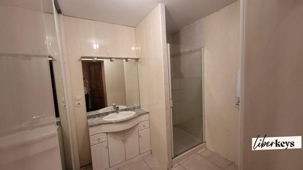 UCHAUD - Maison de village - 255 000€