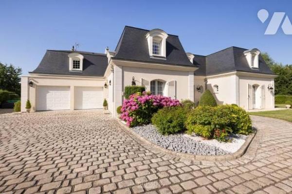 Spacieux pavillon individuel en lisière du Golf d'Arras, 