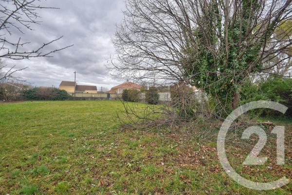 Terrain à vendre  608 m2 BOURG DE PEAGE - 26