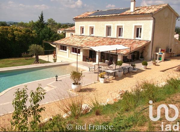 Maison à vendre 9 pièces 230 m² Alès