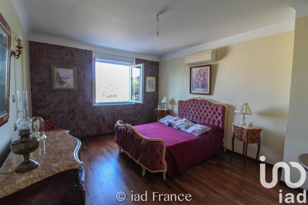 Maison à vendre 9 pièces 230 m² Alès