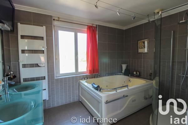 Maison à vendre 9 pièces 230 m² Alès