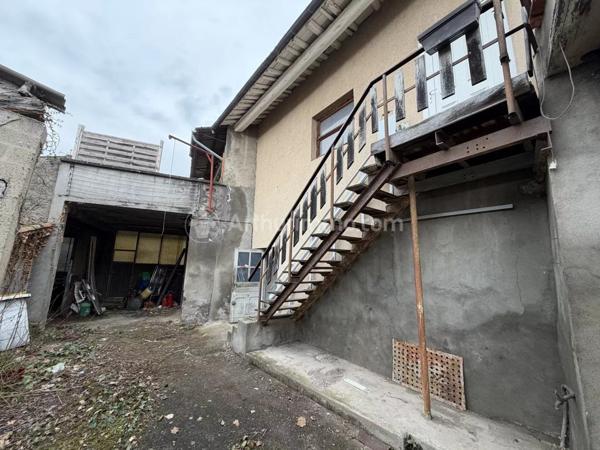 Vente Immeuble 15 pièces 190 m2 à Pont-du-Château