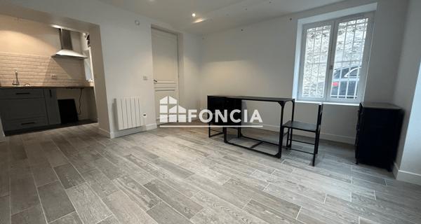 Location Studio 23.67 m² - Saint-germain-en-laye 78100
