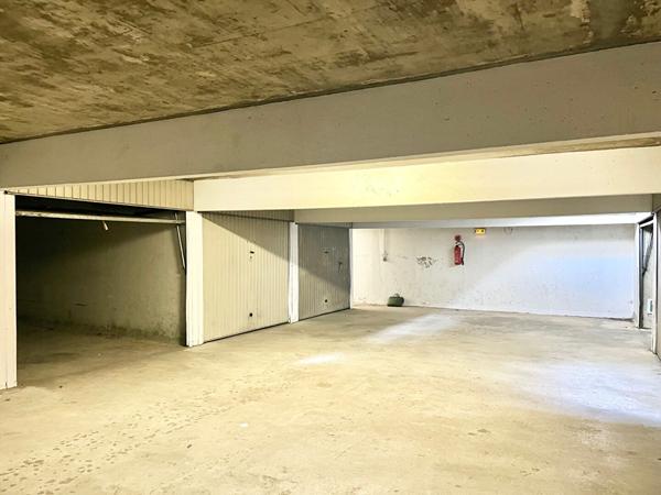 A VENDRE garage fermé, vendu libre, à CAEN secteur stade d'Ornano - résidence calme et sécurisée