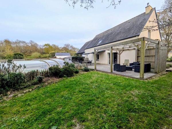 44410 - MAISON AVEC VIE DE PLAIN PIED - 4 CHAMBRES - PISCINE  CHAUFFEE