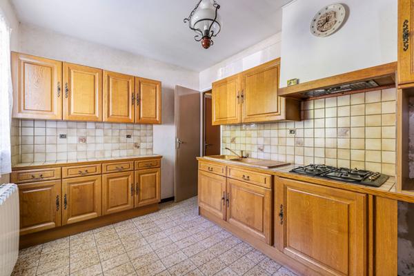 LEOGNAN  CENTRE, 20 MIN DE BORDEAUX