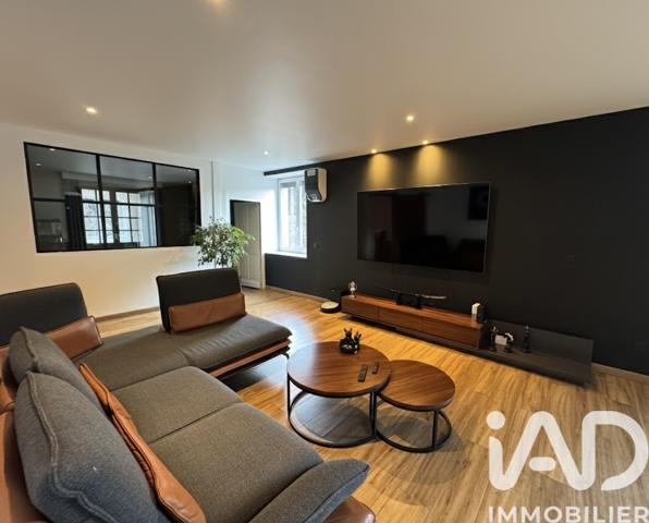 Maison à vendre 5 pièces 171 m² Saint-Marcellin-en-Forez
