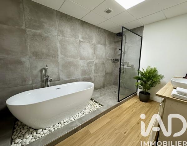 Maison à vendre 5 pièces 171 m² Saint-Marcellin-en-Forez