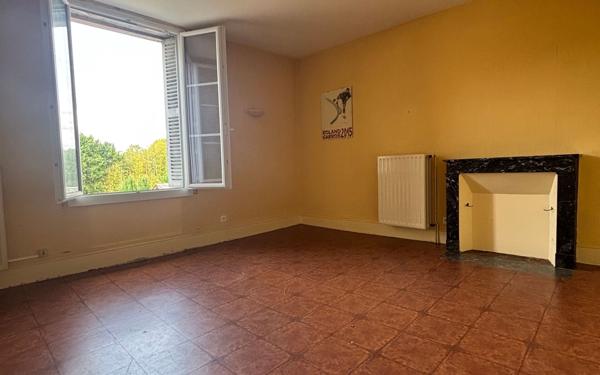 Maison à vendre    4 pièces • 195 m2 Saint-Savin