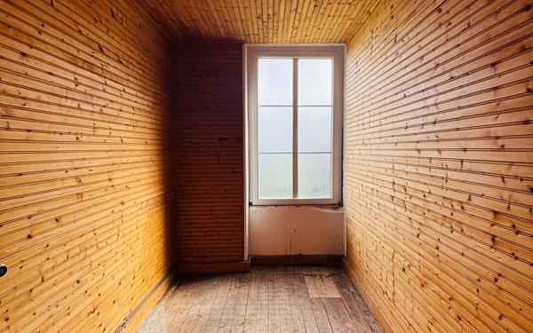 Maison à vendre    4 pièces • 195 m2 Saint-Savin