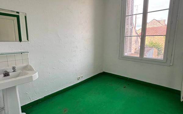 Maison à vendre    4 pièces • 195 m2 Saint-Savin