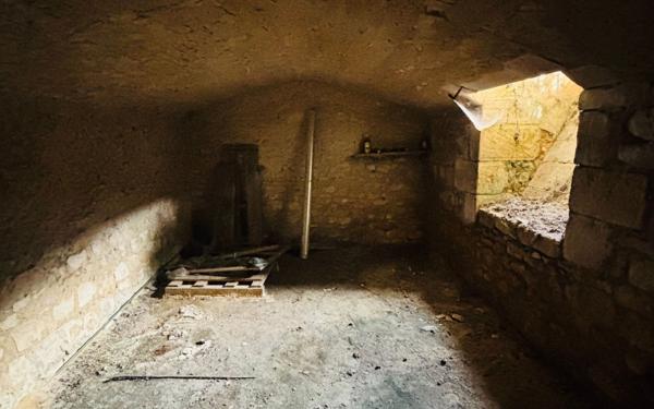 Maison à vendre    4 pièces • 195 m2 Saint-Savin