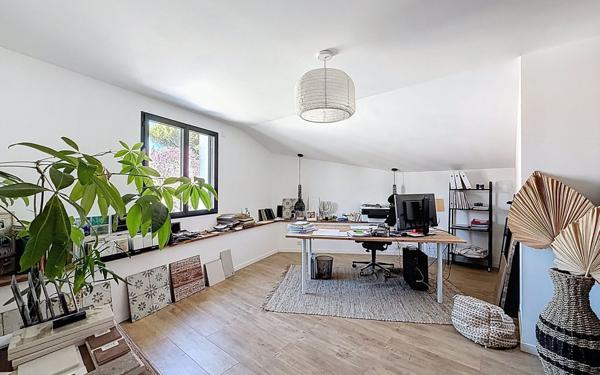Maison à vendre    5 pièces •  Puilboreau