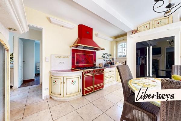 Très belle maison familiale avec piscine et Spa ! 