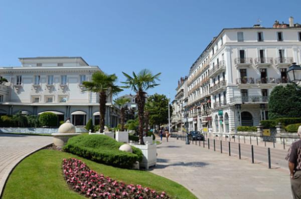 Appartement Dernier Etage - 4 pièces - 87m2 - Terrasse 12m2 à Aix les Bains - Garage