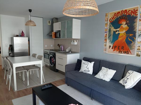 REIMS - Secteur Henry VASNIER appartement T2 meublé avec sta