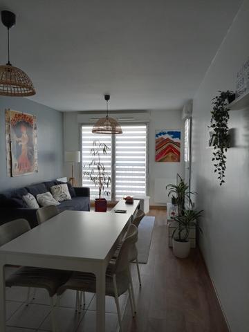 REIMS - Secteur Henry VASNIER appartement T2 meublé avec sta