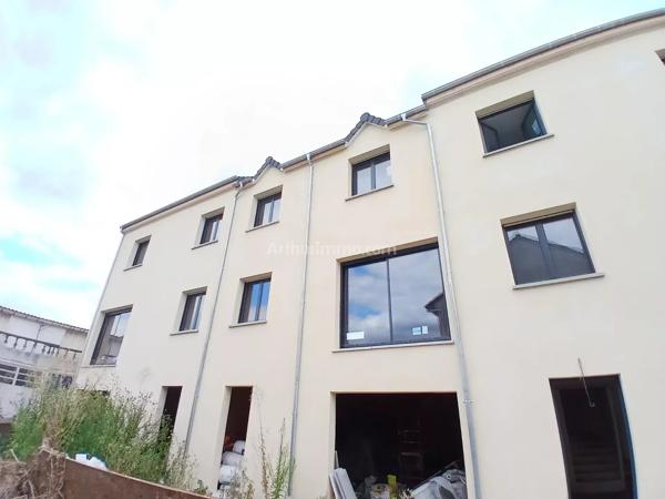Vente                                                      Maison
                        
                                         165 m2                     à Valenton