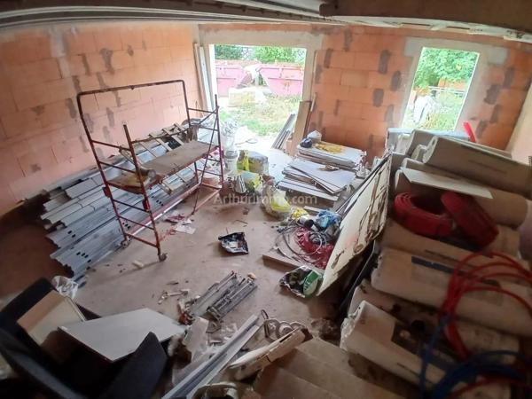 Vente                                                      Maison
                        
                                         165 m2                     à Valenton