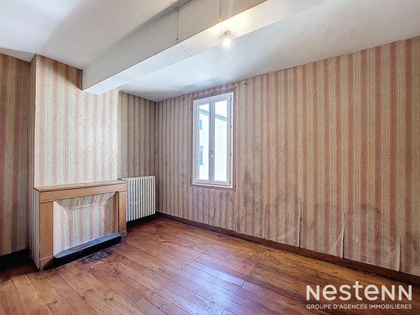 À vendre Maison de ville en pierre à rénover de 95 m² au centre de Condom