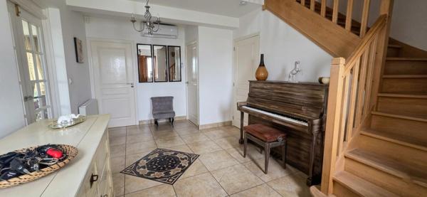 Maison à Pleine-Fougères, 35610 - 7 pièces 251m²