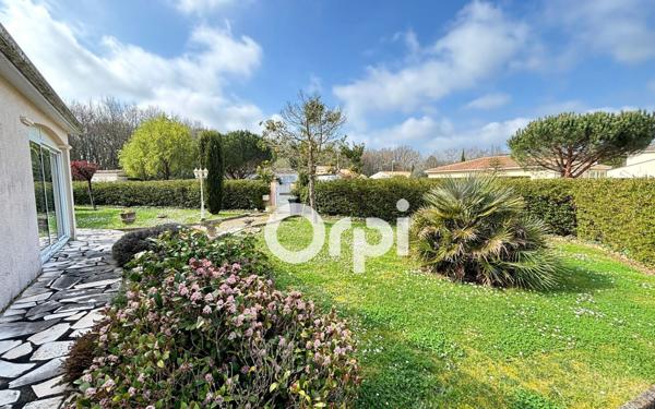 Maison à vendre    4 pièces •  Breuillet