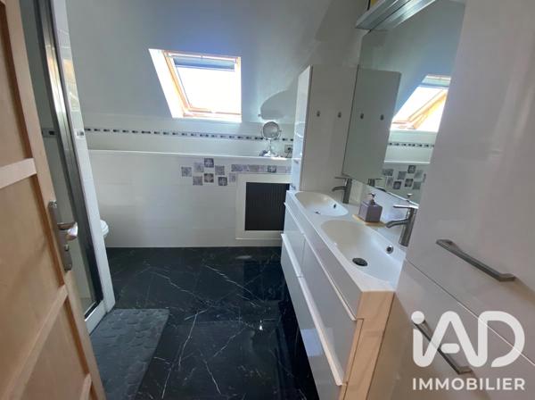 Maison à vendre 6 pièces 117 m² Combs-la-Ville