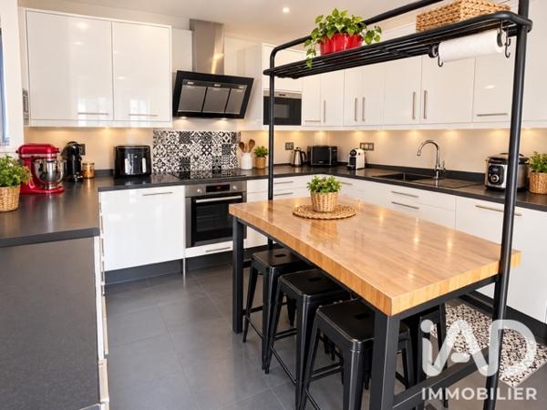 Maison à vendre 6 pièces 117 m² Combs-la-Ville