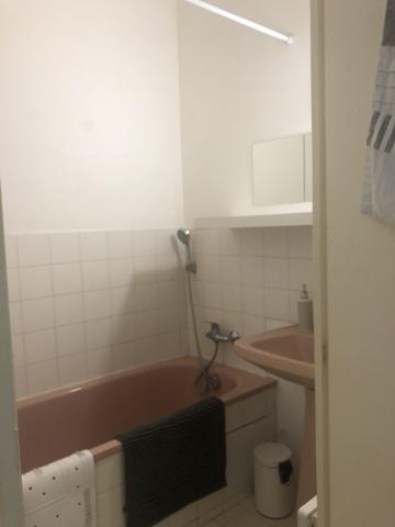 À vendre - Studio, 1 pièce situé à Tours (37000)