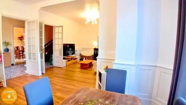 Vente Propriété 8 pièces 264 m2 à Puylaurens