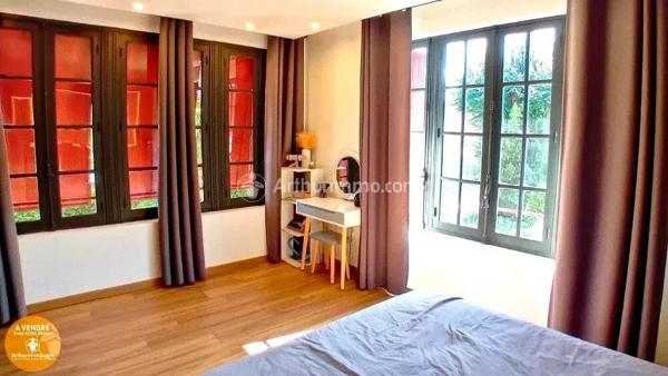 Vente Propriété 8 pièces 264 m2 à Puylaurens