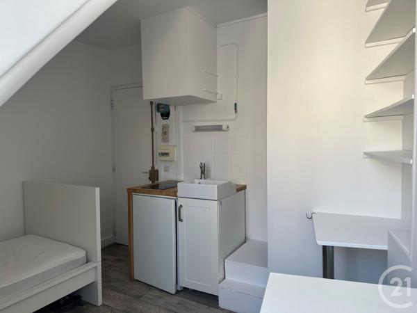 Appartement F1 à vendre  1 pièce - 10,28 m 2   PARIS  - 75010