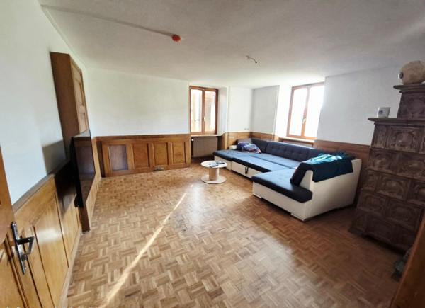 En exclusivité grande maison avec vaste terrain de 26 ares constructibles !