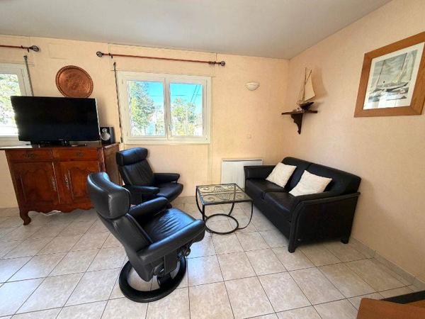 MAISON à SAINT GEORGES DE DIDONNE