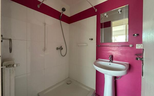 Appartement à vendre    2 pièces • 50 m2 Hyères